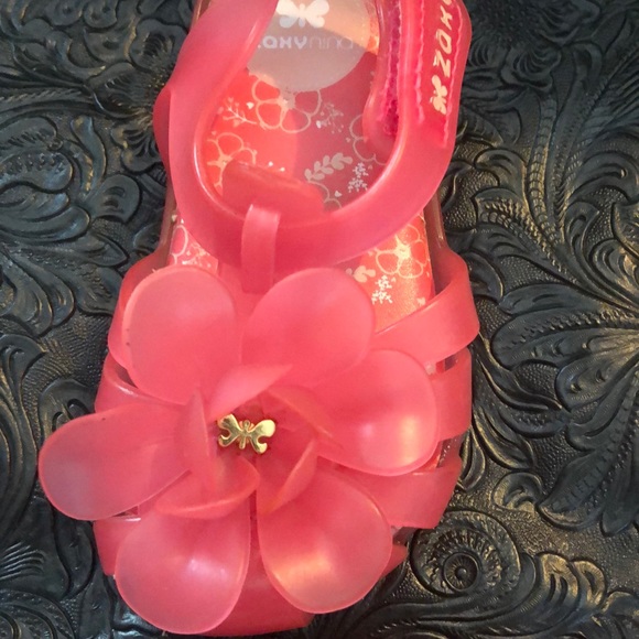 Sandals - Picture 4 of 4